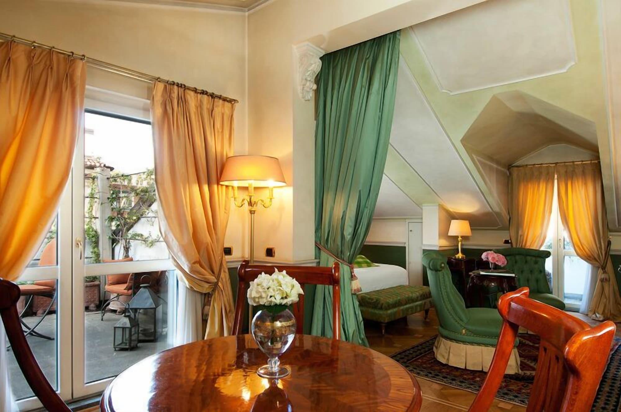 Petit Palais Hotel De Charme Milano Cameră foto